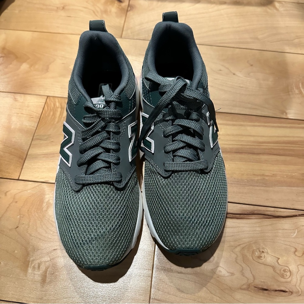 New Balance Women's 009 Dark Green Mesh Running Shoes